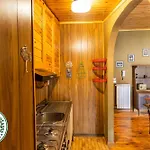 Posto Di Montagna - Elegante Di 3 Nella Quiete Della Natura, Arredato In Vero Stile Casa Di Montagna, Free Wifi - Netflix, Disney, Dazn, Prime Video, Infinity Camigliatello Silano