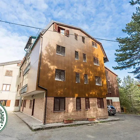 Posto Di Montagna - Elegante Di 3 Nella Quiete Della Natura, Arredato In Vero Stile Casa Di Montagna, Free Wifi - Netflix, Disney, Dazn, Prime Video, Infinity Lägenhet