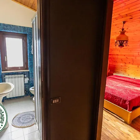 Апартаменты Posto Di Montagna - Elegante Di 3 Nella Quiete Della Natura, Arredato In Vero Stile Casa Di Montagna, Free Wifi - Netflix, Disney, Dazn, Prime Video, Infinity