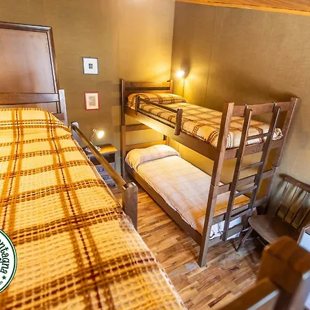 Daire Posto Di Montagna - Elegante Di 3 Nella Quiete Della Natura, Arredato In Vero Stile Casa Di Montagna, Free Wifi - Netflix, Disney, Dazn, Prime Video, Infinity Camigliatello Silano